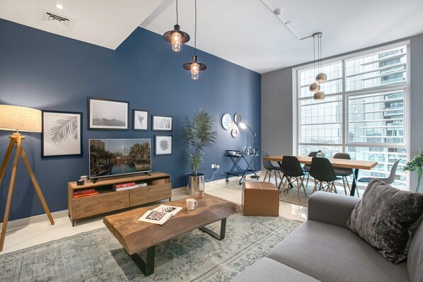 Televisión y estéreo 