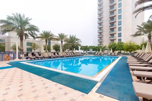 Pool - Blueground | The Views, pool, nr City Park (Dubai)
