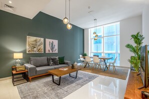 テレビ、ステレオ