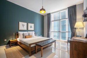 1 bedroom, iron/ironing board, WiFi, bed sheets - Blueground | Trade Centre 1, pool, nr Burj Khalifa (Dubai)