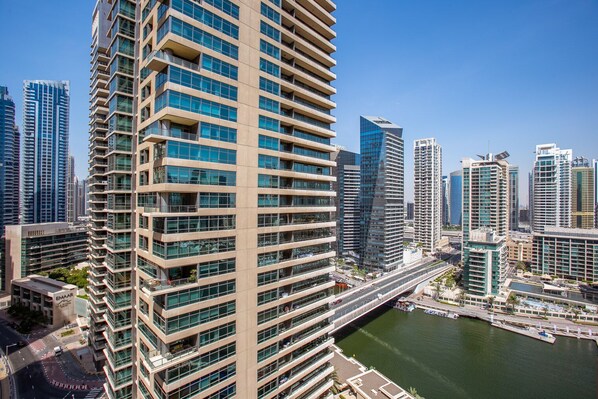 Blueground | Dubai Marina, pool, nr Marina Reviews, Deals & Photos 2026 ...