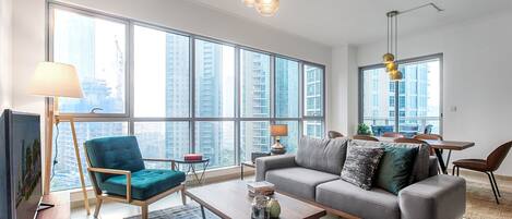 Fernseher, Stereoanlage