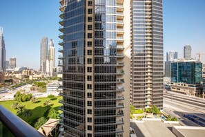 Exterior - Blueground | South Ridge, pool, nr Park (Dubai)