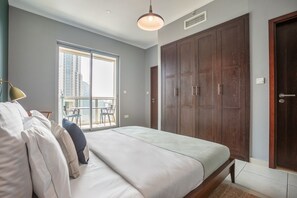 1 slaapkamer, een strijkplank/strijkijzer, wifi, beddengoed