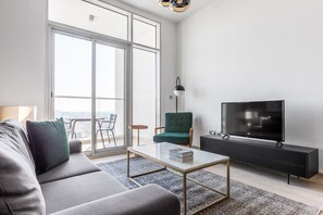 Fernseher, Stereoanlage