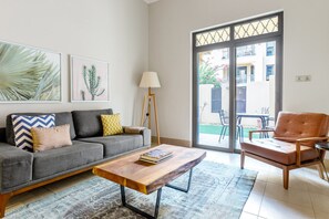 Fernseher, Stereoanlage