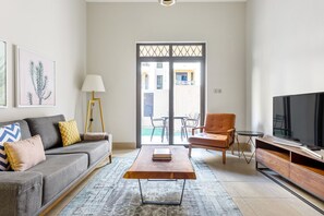 Fernseher, Stereoanlage