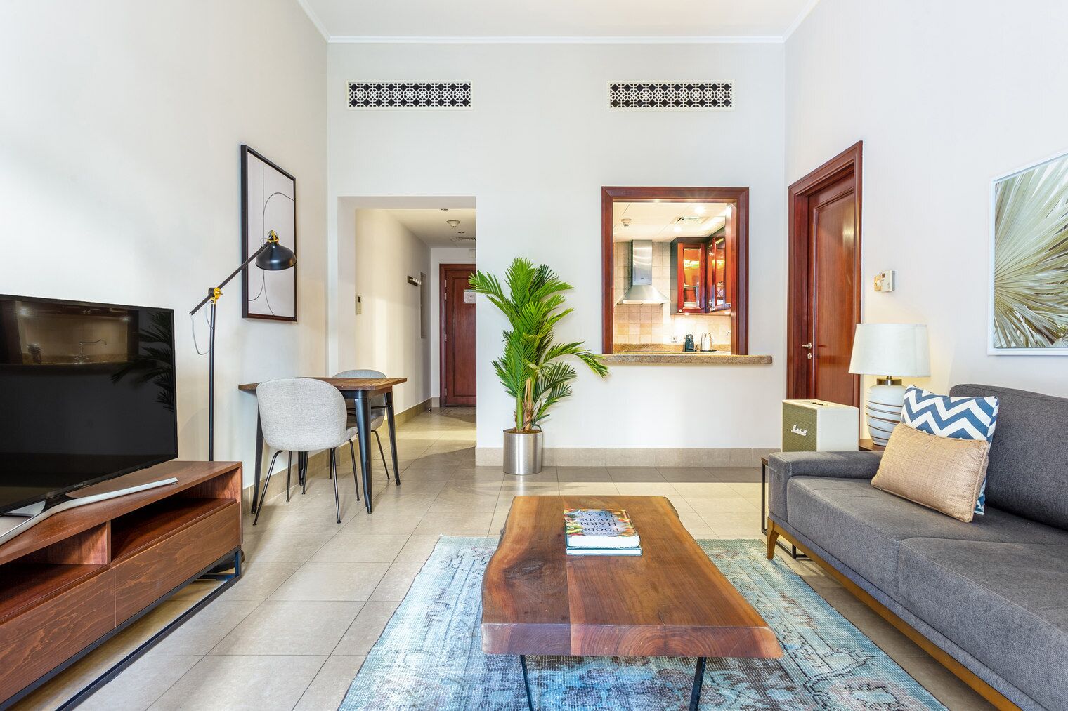 Televisión y estéreo 