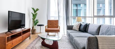 Fernseher, Stereoanlage