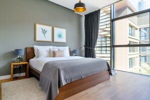 1 bedroom, iron/ironing board, WiFi, bed sheets - Blueground | City Walk, pool, nr Dubai Fountain (Dubai)