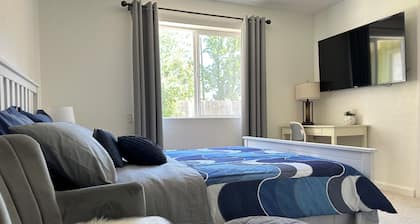 Charming Suite B