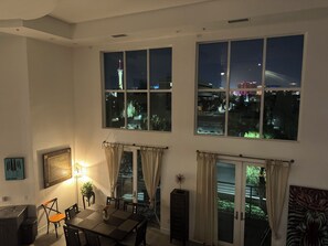Dining - Incredible 2 level loft with 30ft ceilings -expansive balcony with STRIP VIEWS! (Las Vegas)