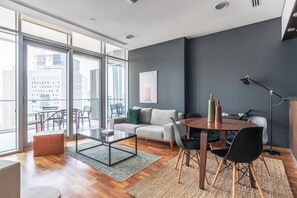 TV, peis og stereoanlegg