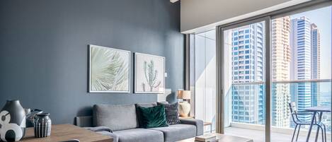 テレビ、ステレオ