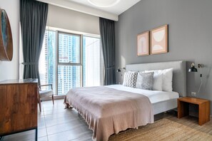 Iron/ironing board, WiFi, bed sheets - Blueground | JLT Cluster K, pool, nr Marina (Dubai)