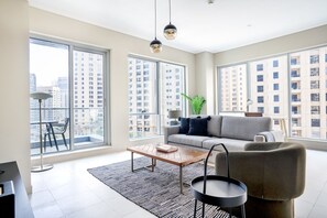 Fernseher, Stereoanlage