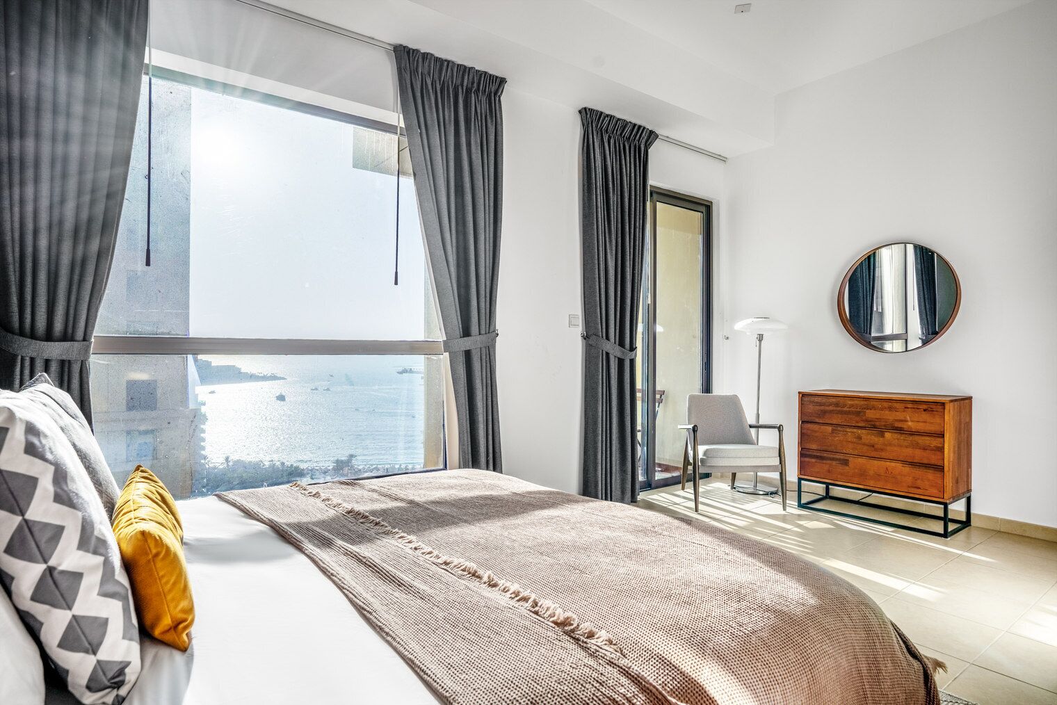 Bügeleisen/Bügelbrett, WLAN, Bettwäsche