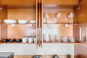 Interior - Blueground | The Views, pool, nr Central Park (Dubai)