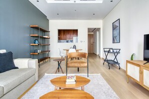 Télévision, chaîne hi-fi