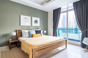 Iron/ironing board, WiFi, bed sheets - Blueground | Dubai Marina, pool, nr Marina (Dubai)