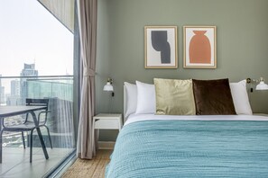 Ferros/tábuas de passar roupa, Wi-Fi, roupa de cama