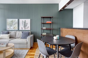 Interior - Blueground | DIFC, pool, nr Dubai Mall (Dubai)