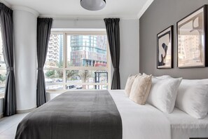 2 makuuhuonetta, silitysrauta/-lauta, Wi-Fi, vuodevaatteet