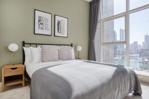 2 slaapkamers, een strijkplank/strijkijzer, wifi, beddengoed