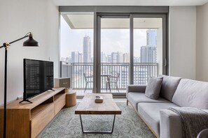 Fernseher, Stereoanlage