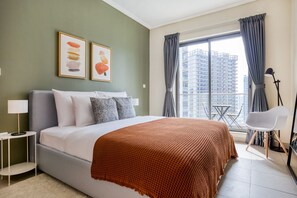 Iron/ironing board, WiFi, bed sheets - Blueground | South Ridge, pool, nr City Park (Dubai)