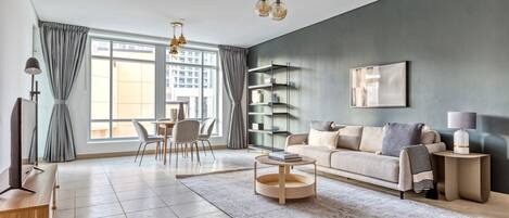 Fernseher, Stereoanlage