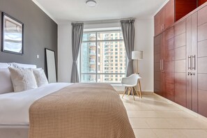 Iron/ironing board, WiFi, bed sheets - Blueground | Downtown Dubai, pool, nr Burj Khalifa (Dubai)