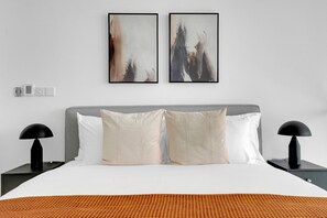 Fer et planche à repasser, Wi-Fi, draps fournis