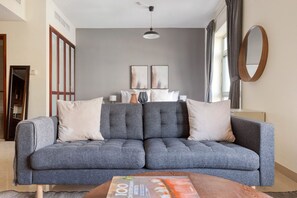 Télévision, chaîne hi-fi