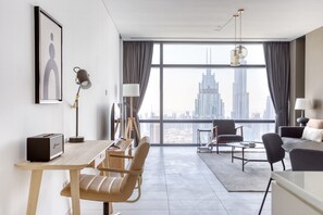 Interior - Blueground | DIFC, pool, nr Burj Khalifa (Dubai)
