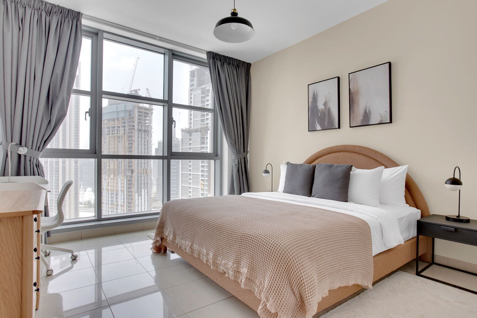 Iron/ironing board, WiFi, bed sheets