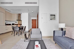 Fernseher, Stereoanlage