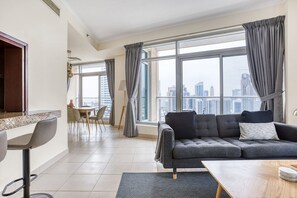 Fernseher, Stereoanlage