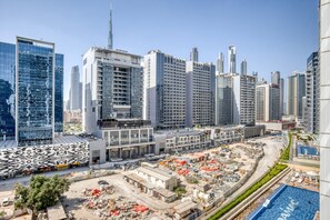 Exterior - Blueground | Business Bay, pool, nr Dubai Canal (Dubai)