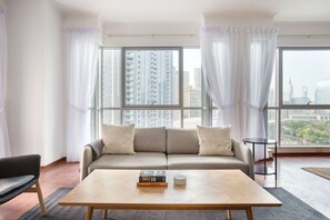 Fernseher, Stereoanlage