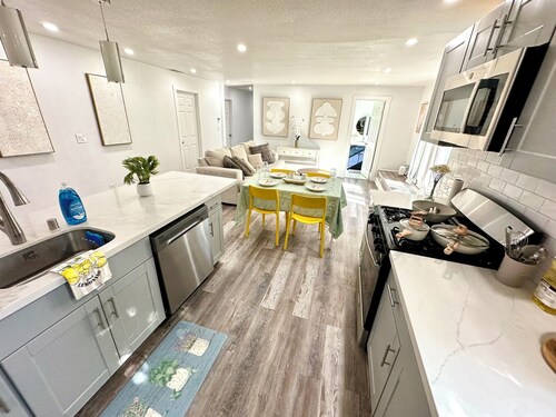 Spacious 4-bedroom house in fantastic Santa Clara with long driveway