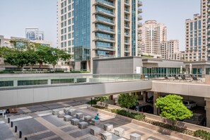 Exterior - Blueground | The Views, pool, nr Golf Course (Dubai)