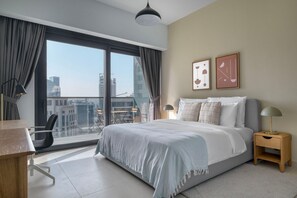 Iron/ironing board, WiFi, bed sheets - Blueground | Downtown Dubai, pool, nr Burj Khalifa (Dubai)