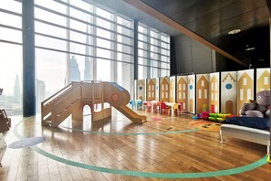 Children's area - Blueground | DIFC, pool, nr Dubai Mall (Dubai)