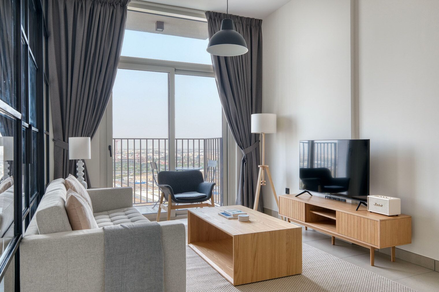 Télévision, chaîne hi-fi