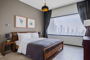 Iron/ironing board, WiFi, bed sheets - Blueground | DIFC, pool, nr Dubai Mall (Dubai)