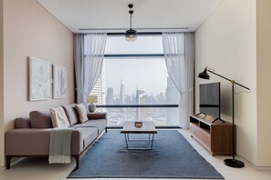 TV, stereo - Blueground | DIFC, pool, nr Dubai Mall (Dubai)