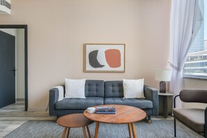 Télévision, chaîne hi-fi