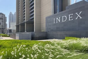 Exterior - Blueground | DIFC, pool, nr Dubai Mall (Dubai)