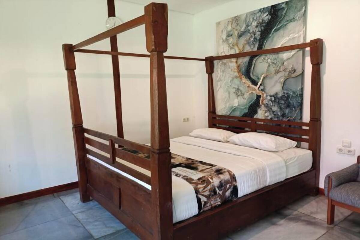 1 bedroom, desk, free WiFi, bed sheets